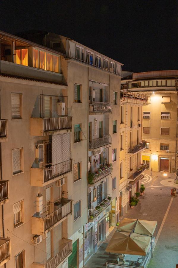 B&Business - Fibra Ultraveloce, Angolo Fitness, Smartworking & Parcheggio Coperto Su Richiesta Cosenza Kültér fotó